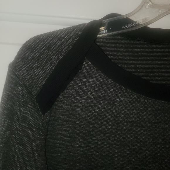 Lululemon size 8 grey - Picture 4 of 5